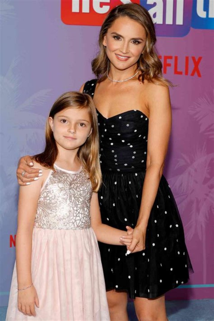 Charlotte Easton Gillies (familymember) - Wikipedia, Age, Net Worth, Biography , Spotify, TikTok, Facebook, Facts and Family