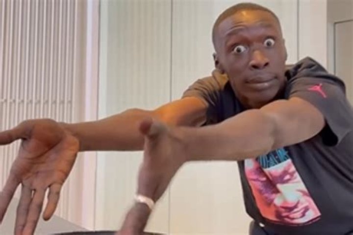 Chris McNally (webvideostar) - Wikipedia, Age, Net Worth, Biography , Spotify, TikTok, Facebook, Facts and Family