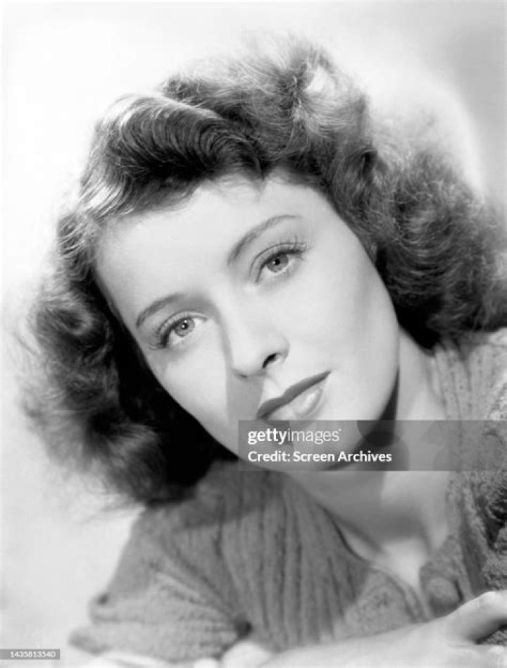 Ellen Drew - Bio, Age, Wiki, Facts and Family