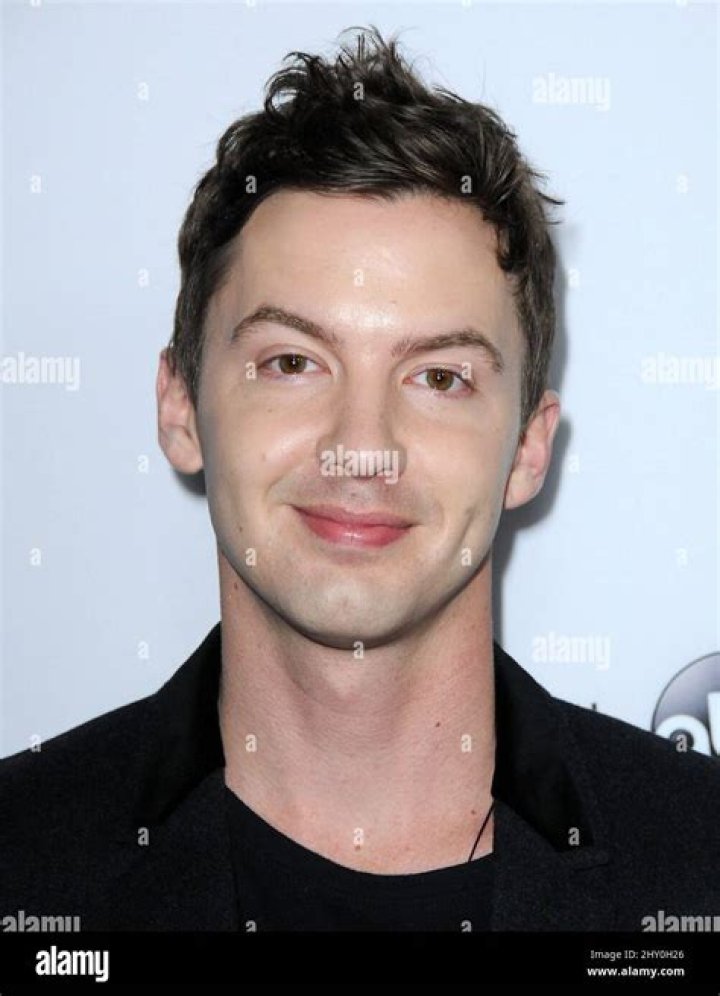 Erik Stocklin - Bio, Age, weight, height, Wiki, Facts and Family