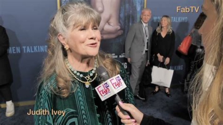 Judith Ivey - Bio, Age, Wiki, Facts and Family