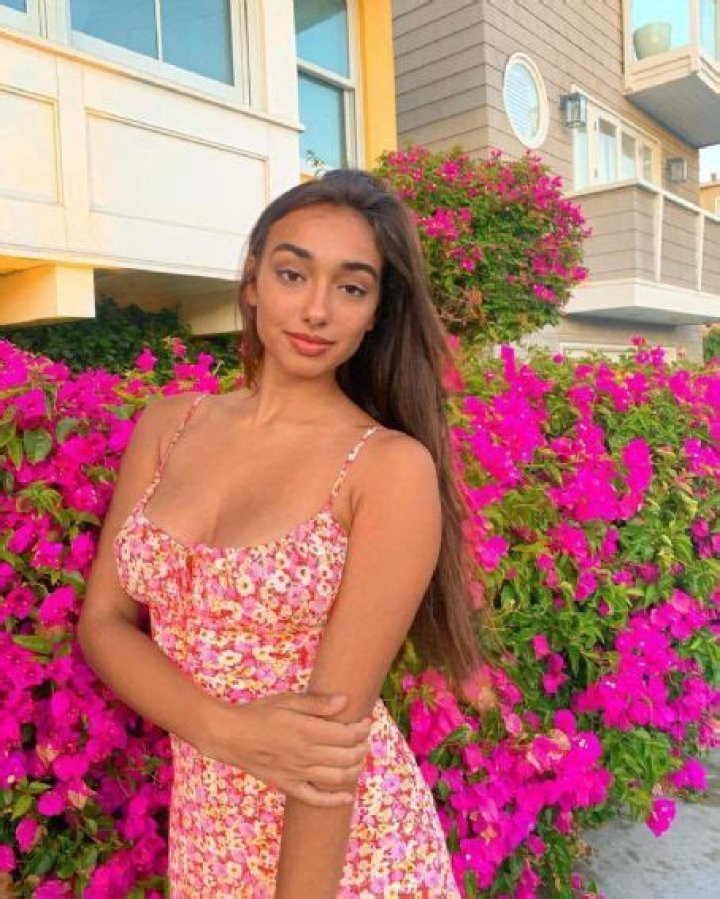 Kathleen Hixson - Bio, Age, Wiki, Facts and Family