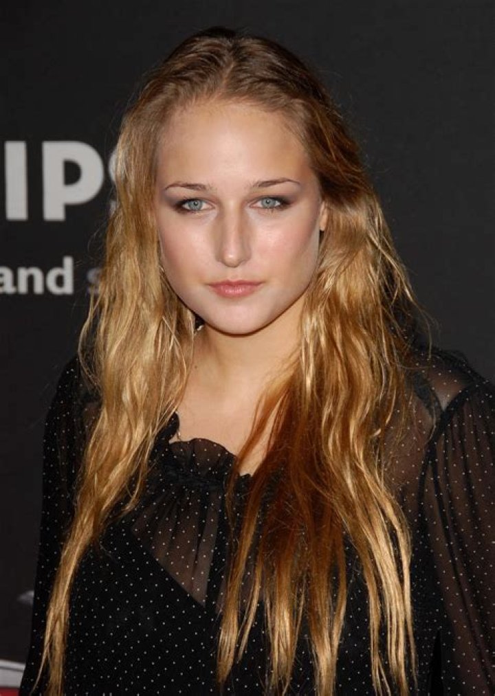 Leelee Sobieski - Bio, Age, Wiki, Facts and Family