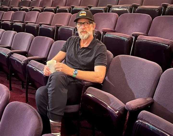 Paul Sparks - Bio, Age, weight, height, Wiki, Facts and Family