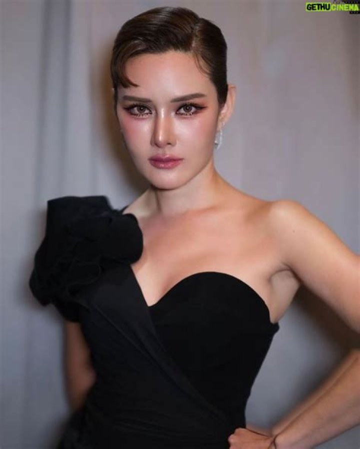 Rhatha Phongam (actress) - Biography, Age, Net Worth, Wikipedia, Spotify, TikTok, Facebook, Facts and Family