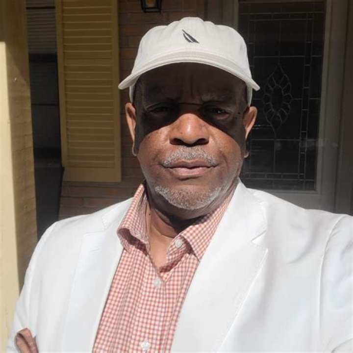 Ronnie Vannucci Jr. - Bio, Age, siblings, Wiki, Facts and Family